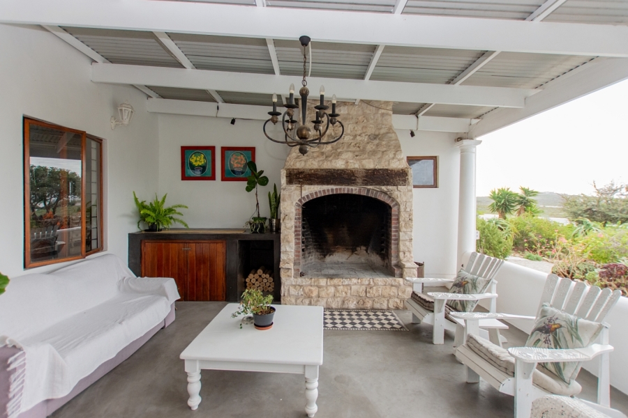 7 Bedroom Property for Sale in Paternoster Western Cape